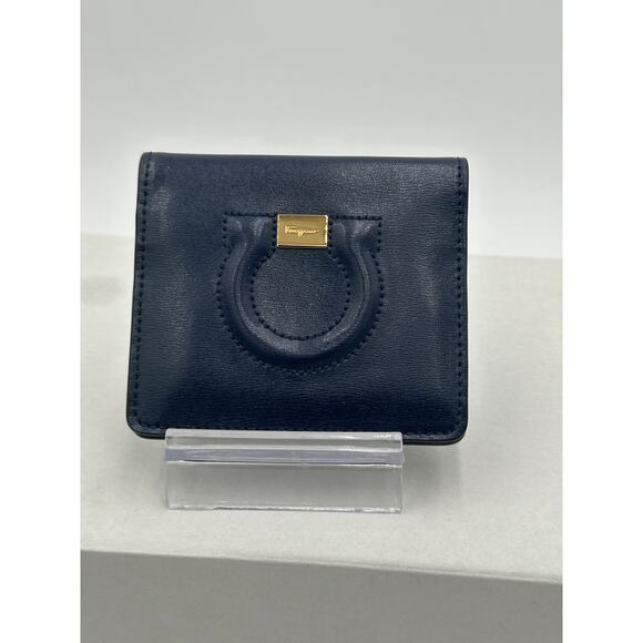 Salvatore Ferragamo Compact Wallet NIB - Picture 2 of 12